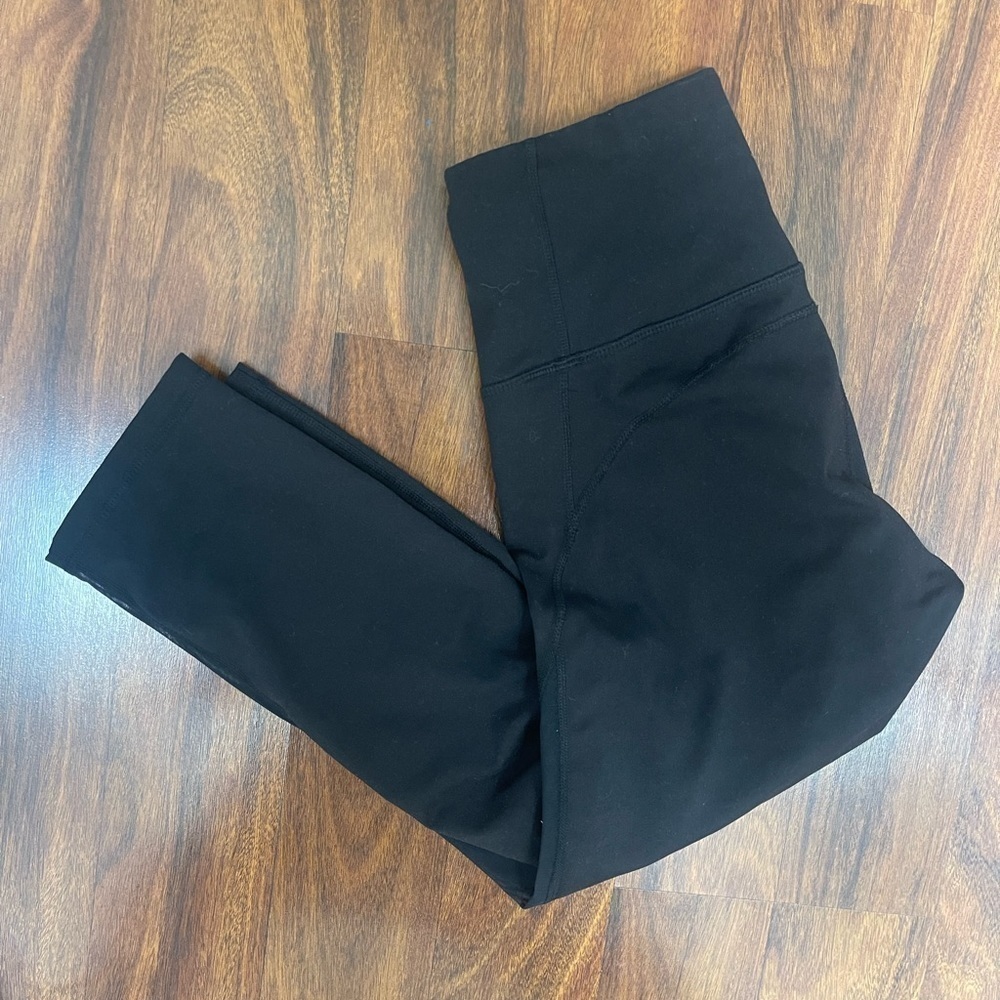 Old Navy go dry mesh black leggings small EUC - Picture 5 of 6